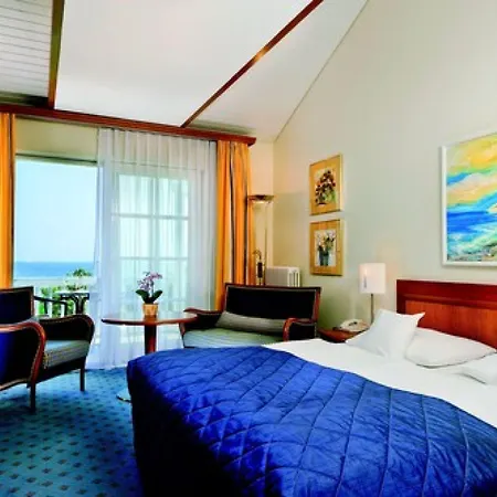 Kleine Strandburg - Adults Only Цинновиц