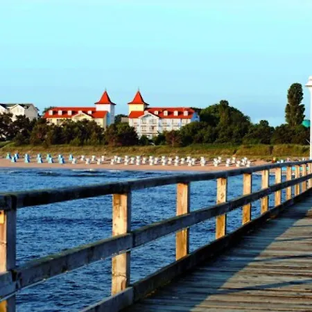Kleine Strandburg - Adults Only Hotel
