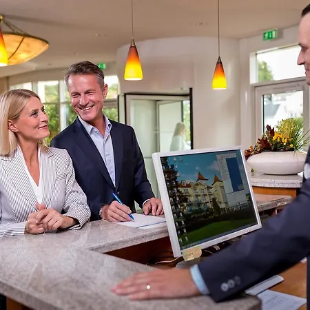 Hotel Kleine Strandburg - Adults Only 4*